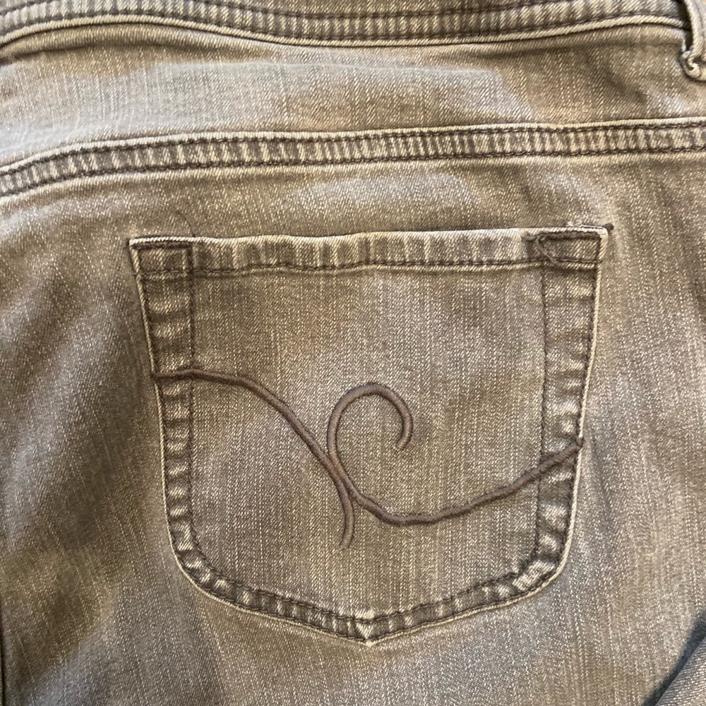 Chico’s Jeans - Picture 3 of 4